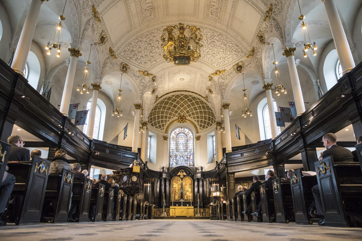St Clement Danes Church looking East